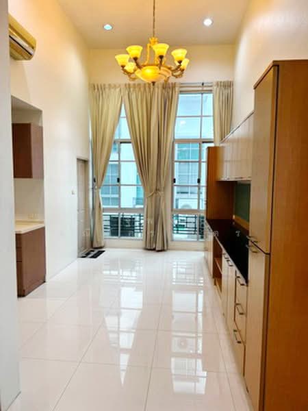 Baan Klang Krung Sathorn-Narathiwas, Bangkok, 599 Nonsi Road, Chong Nonsi, Yan Nawa, Bangkok, 4 Bedrooms, 320 sqm, Townhouse For Rent, by นัฐพงค์ มณีอัครเนตร, 500499866 - DDproperty.com