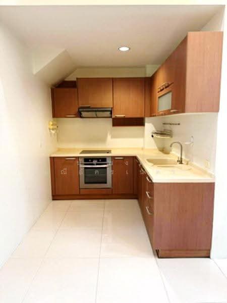 Baan Klang Krung Sathorn-Narathiwas, Bangkok, 599 Nonsi Road, Chong Nonsi, Yan Nawa, Bangkok, 4 Bedrooms, 320 sqm, Townhouse For Rent, by นัฐพงค์ มณีอัครเนตร, 500499866 - DDproperty.com