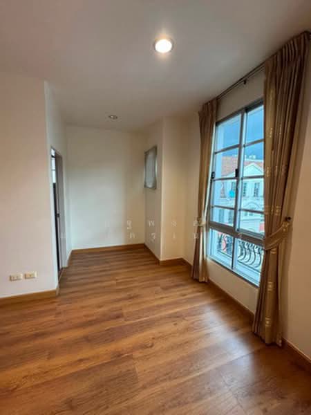 Baan Klang Krung Sathorn-Narathiwas, Bangkok, 599 Nonsi Road, Chong Nonsi, Yan Nawa, Bangkok, 4 Bedrooms, 320 sqm, Townhouse For Rent, by นัฐพงค์ มณีอัครเนตร, 500499866 - DDproperty.com