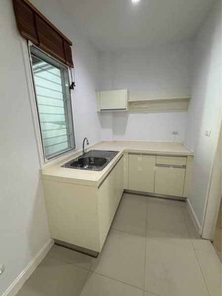 Urban Sathorn, Bangkok, Ratchaphruek Road, Bang Chak, Phasi Charoen, Bangkok, 3 Bedrooms, 180 sqm, Townhouse For Rent, by นัฐพงค์ มณีอัครเนตร, 500499880 - DDproperty.com