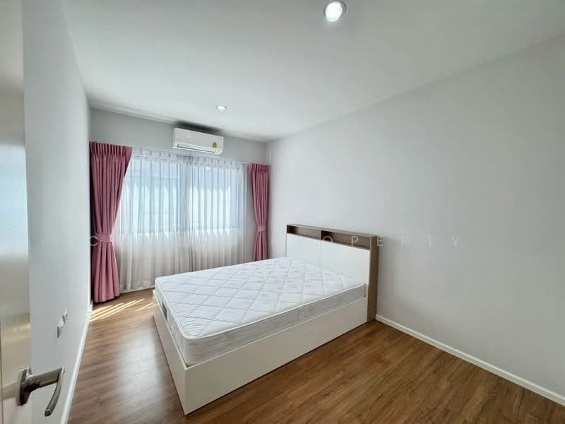 Baan Klang Muang Rama 9-Krungthep Kreetha, Bangkok, Soi Kanchanaphisek 23, Saphan Sung, Bangkok, 3 Bedrooms, 21 sqm, Townhouse For Rent, by Connex Property, 500499911 - DDproperty.com