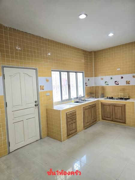 Baan Klang Muang British Town Srinakarin : บ้านกลางเมือง บริติช ทาวน์ ศรีนครินทร์, สมุทรปราการ, ซอยบ้านกลางเมือง บริติช ทาวน์ ศรีนครินทร์, บางแก้ว, บางพลี, สมุทรปราการ, 350 ตร.ม., ทาวน์เฮ้าส์ ให้เช่า, โดย Connex Property, 500499914 - DDproperty.com