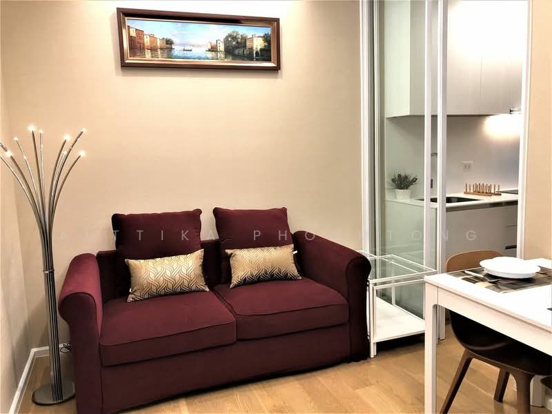 The Saint Residences Ladprao, Bangkok, 588 Vibhavadi-Rangsit Road, Jom Phon, Chatuchak, Bangkok, 1 Bedroom, 30 sqm, Condo For Rent, by Auttika Phormtong, 500499966 - DDproperty.com