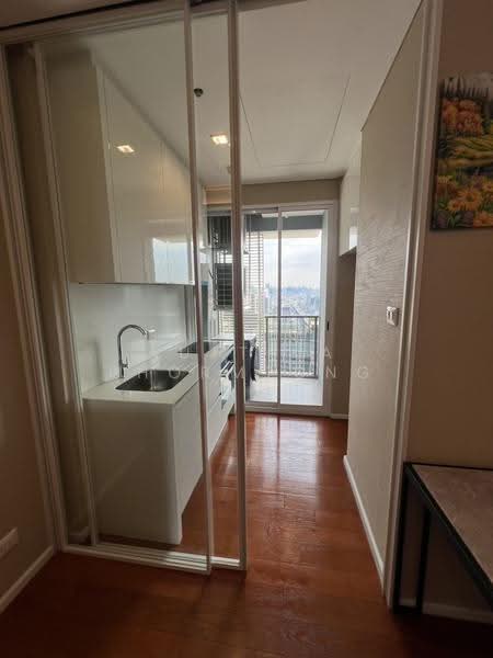 The Saint Residences Ladprao, Bangkok, 588 Vibhavadi-Rangsit Road, Jom Phon, Chatuchak, Bangkok, 1 Bedroom, 35 sqm, Condo For Rent, by Auttika Phormtong, 500499993 - DDproperty.com