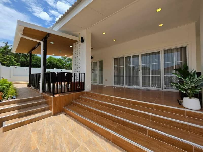 undefined, Chon Buri (Pattaya), Bang Sa-re, Sattahip, Chon Buri (Pattaya), 3 Bedrooms, 400 sqm, Villa For Sale, by Nattasak Poosuwan, 500500046 - DDproperty.com