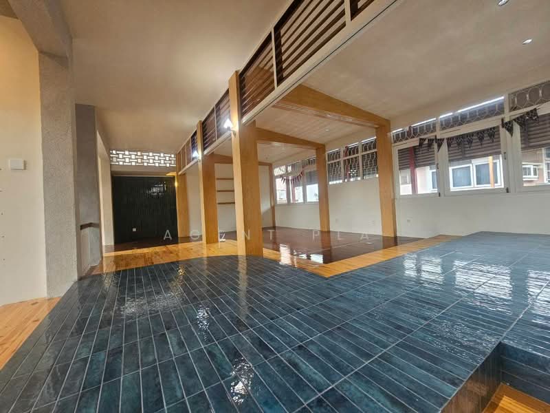 Renovated Detached House in Prime Ekkamai for RENT (SPSP667), Bangkok, เอกมัย10, Khlong Tan Nua, Watthana, Bangkok, 2 Bedrooms, 240 sqm, Single Detached House For Rent, by Agent Pla, 500500077 - DDproperty.com