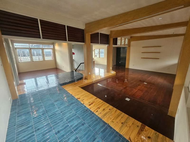 Renovated Detached House in Prime Ekkamai for RENT (SPSP667), Bangkok, เอกมัย10, Khlong Tan Nua, Watthana, Bangkok, 2 Bedrooms, 240 sqm, Single Detached House For Rent, by Agent Pla, 500500077 - DDproperty.com