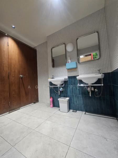 Renovated Detached House in Prime Ekkamai for RENT (SPSP667), Bangkok, เอกมัย10, Khlong Tan Nua, Watthana, Bangkok, 2 Bedrooms, 240 sqm, Single Detached House For Rent, by Agent Pla, 500500077 - DDproperty.com