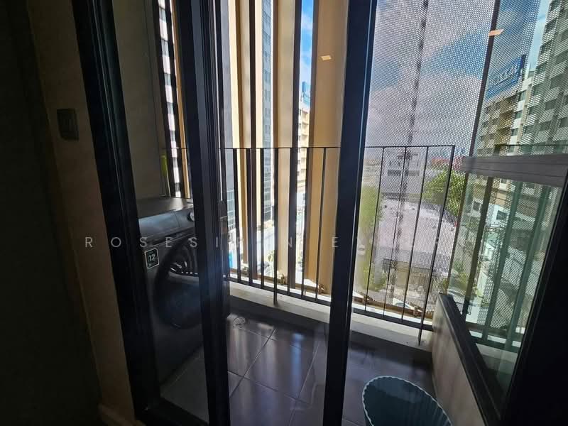 Atmoz Ratchada-Huaikwang, Bangkok, Saha Kan Pramun Alley, Wang Thonglang, Bangkok, 1 Bedroom, 25 sqm, Condo For Rent, by Rosesirin Expert, 500500124 - DDproperty.com