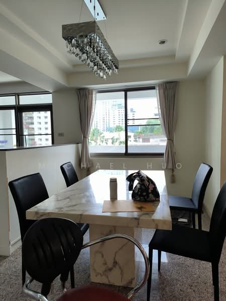 Royal Castle Sukhumvit, Bangkok, 30 Soi Sukhumvit 39, Khlongtoei Nua, Watthana, Bangkok, 3 Bedrooms, 160 sqm, Condo For Rent, by Michael Huo, 500500136 - DDproperty.com