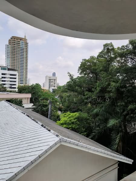 Royal Castle Sukhumvit, Bangkok, 30 Soi Sukhumvit 39, Khlongtoei Nua, Watthana, Bangkok, 3 Bedrooms, 160 sqm, Condo For Rent, by Michael Huo, 500500136 - DDproperty.com