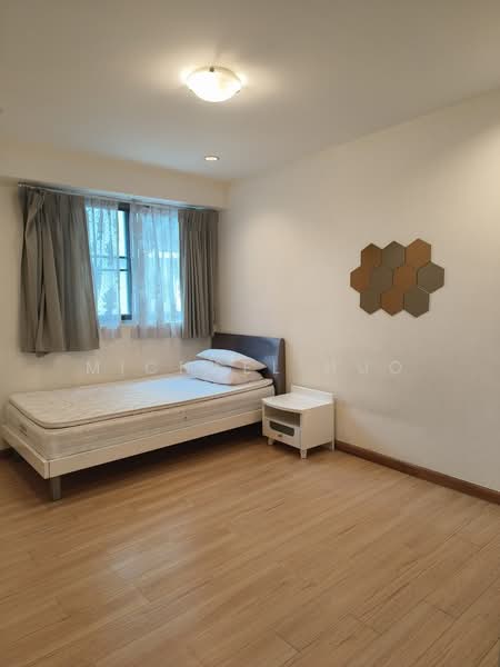 Royal Castle Sukhumvit, Bangkok, 30 Soi Sukhumvit 39, Khlongtoei Nua, Watthana, Bangkok, 3 Bedrooms, 160 sqm, Condo For Rent, by Michael Huo, 500500136 - DDproperty.com