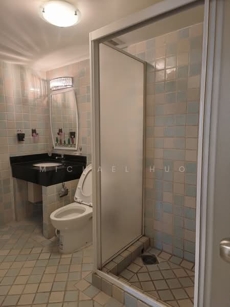 Royal Castle Sukhumvit, Bangkok, 30 Soi Sukhumvit 39, Khlongtoei Nua, Watthana, Bangkok, 3 Bedrooms, 160 sqm, Condo For Rent, by Michael Huo, 500500136 - DDproperty.com