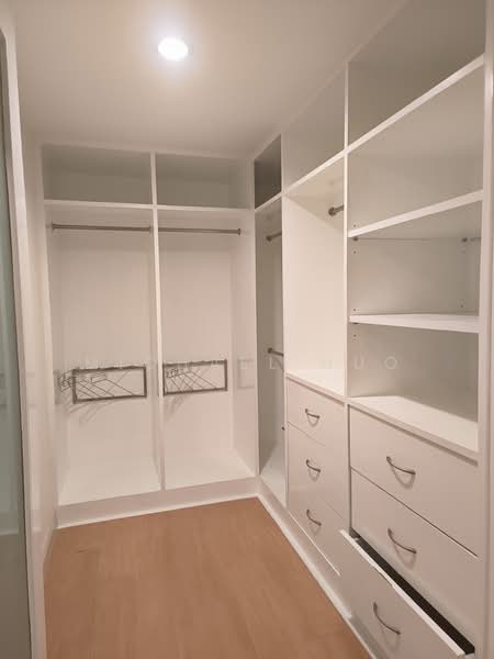 Royal Castle Sukhumvit, Bangkok, 30 Soi Sukhumvit 39, Khlongtoei Nua, Watthana, Bangkok, 3 Bedrooms, 160 sqm, Condo For Rent, by Michael Huo, 500500136 - DDproperty.com