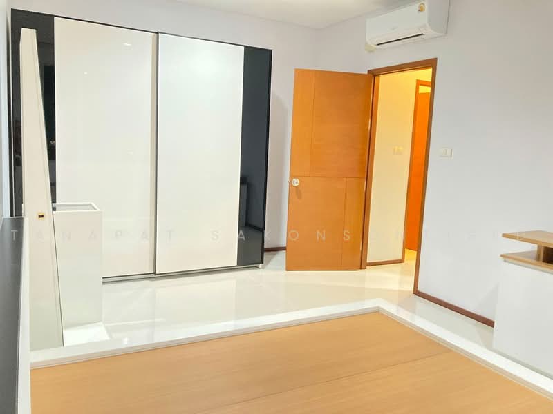 Villa Sathorn, Bangkok, 5 KrungThonBuri Road, Khlong Ton Sai, Khlong San, Bangkok, 1 Bedroom, 55 sqm, Condo For Rent, by Tanapat Sakonsontised, 500500173 - DDproperty.com