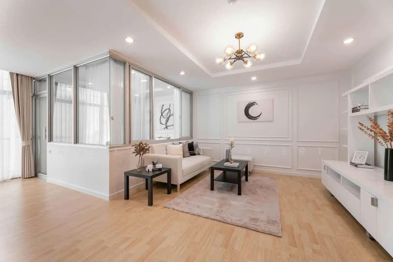 Ratchada City 18 Condominium, Bangkok, Soi 18, Ratchadaphisek Road, Samsen Nok, Huai Khwang, Bangkok, 1 Bedroom, 46 sqm, Condo For Rent, by Rosesirin Expert, 500500200 - DDproperty.com