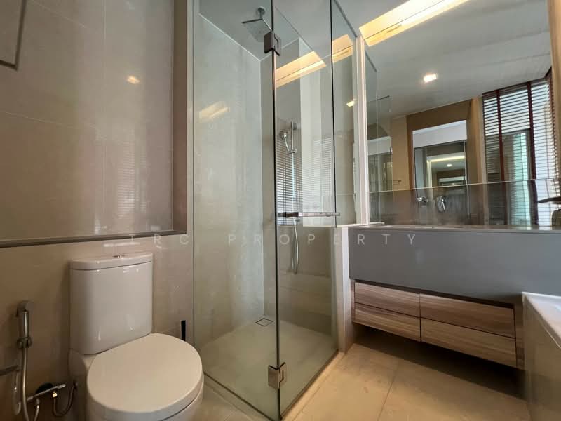 The Esse Asoke, Bangkok, 333 Soi Sukhumvit 21, Sukhumvit Road, Khlongtoei Nua, Watthana, Bangkok, 1 Bedroom, 35 sqm, Condo For Rent, by TRC Property, 500500221 - DDproperty.com