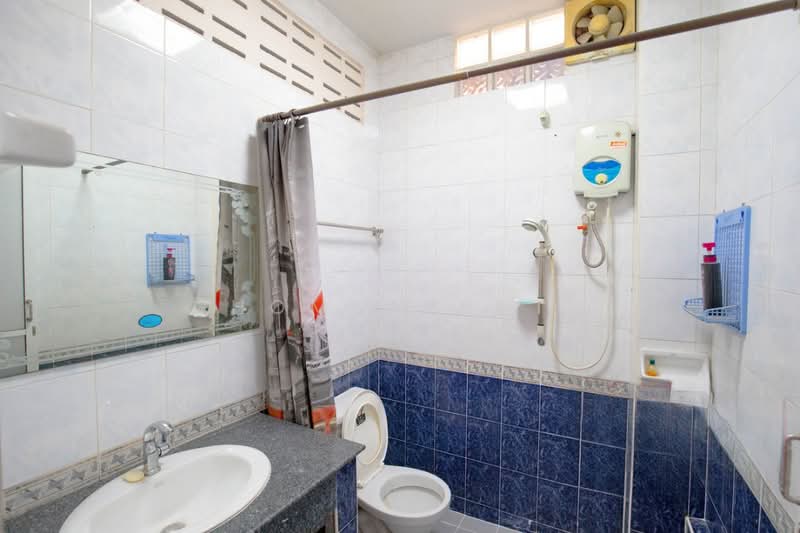 Varathorn Ville Pattanakarn 44, Bangkok, Suan Luang, Bangkok, 5 Bedrooms, 300 sqm, Townhouse For Rent, by Home4rent, 500500291 - DDproperty.com