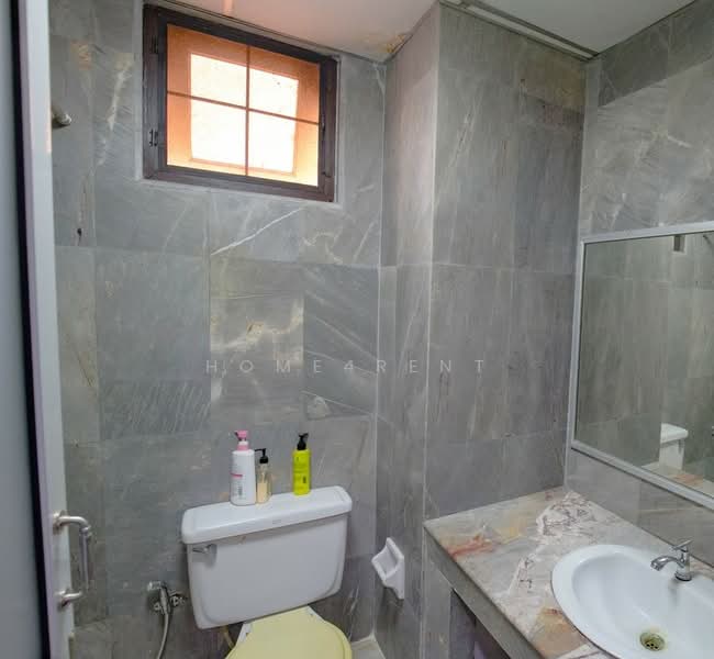Varathorn Ville Pattanakarn 44, Bangkok, Suan Luang, Bangkok, 5 Bedrooms, 300 sqm, Townhouse For Rent, by Home4rent, 500500291 - DDproperty.com