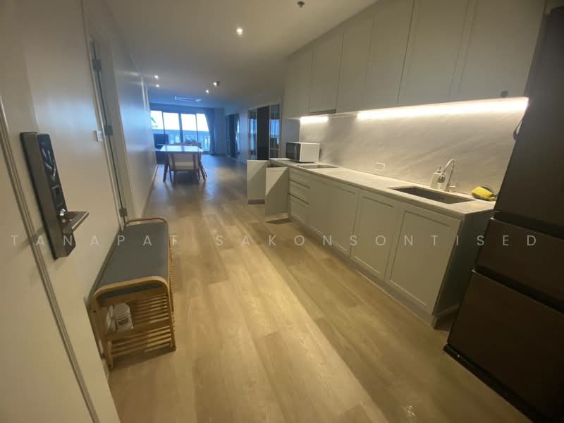 State Tower, Bangkok, 1055 Silom Road, Silom, Bang Rak, Bangkok, 2 Bedrooms, 111 sqm, Condo For Rent, by Tanapat Sakonsontised, 500500299 - DDproperty.com