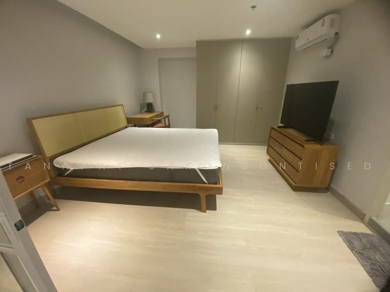 State Tower, Bangkok, 1055 Silom Road, Silom, Bang Rak, Bangkok, 2 Bedrooms, 111 sqm, Condo For Rent, by Tanapat Sakonsontised, 500500299 - DDproperty.com