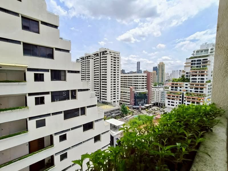 Supalai Place Sukhumvit 39, Bangkok, 175-179 Soi Sukhumvit 39 Sukhumvit Road, Khlong Tan Nua, Watthana, Bangkok, 2 Bedrooms, 133 sqm, Condo For Sale, by Suthasinee Chenchopching, 500500328 - DDproperty.com