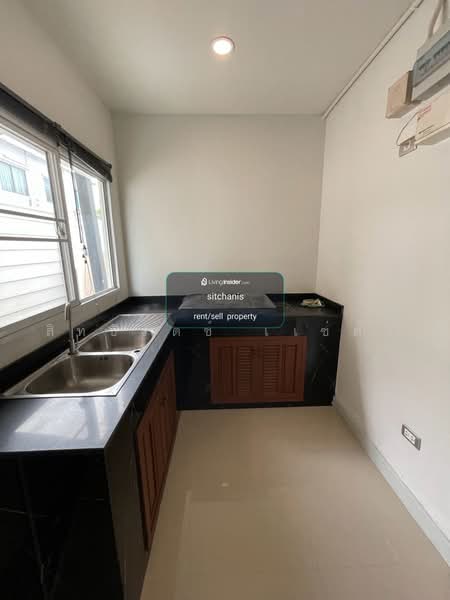Centro Phahol-Vibhavadi, Pathum Thani, Phaholyothin Frontage Rd, Khlong Nung, Khlong Luang, Pathum Thani, 3 Bedrooms, 190 sqm, Single Detached House For Sale, by สิทธิรัตช์ เเซ่ตั้ง, 500500358 - DDproperty.com