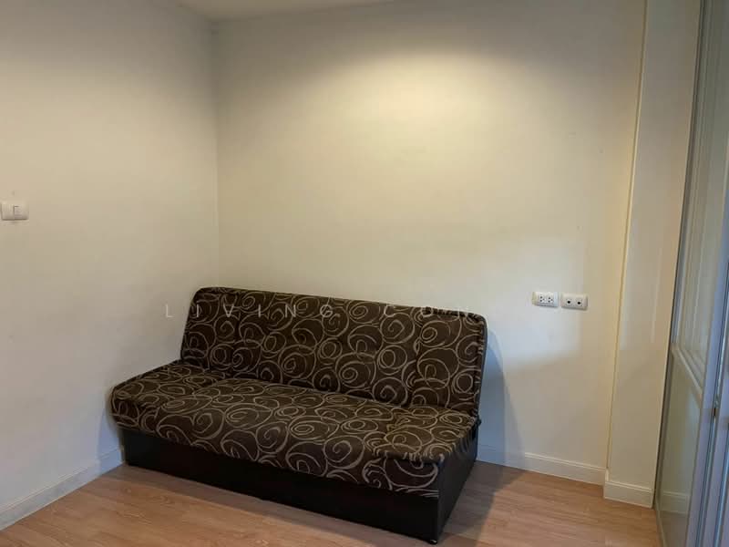Lumpini Ville Pattanakarn - New Phetchaburi, Bangkok, Soi Phatthanakan 26, Phatthanakan Road, Suan Luang, Bangkok, 1 Bedroom, 26 sqm, Condo For Rent, by Living Condo, 500500386 - DDproperty.com