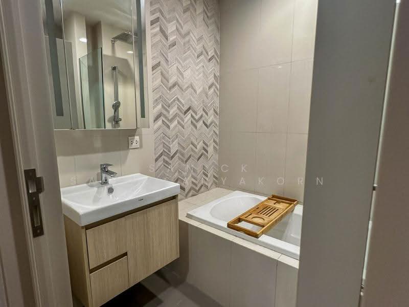 Oka Haus Sukhumvit 36, Bangkok, 3399 Rama 4 Road, Khong Tan, Khlong Toei, Bangkok, 1 Bedroom, 35 sqm, Condo For Rent, by Sanick Sawaisanyakorn, 500500449 - DDproperty.com