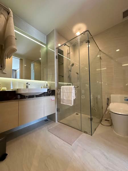 Noble State 39, Bangkok, 35 Soi Sukhumvit 39, Khlong Tan Nua, Watthana, Bangkok, 1 Bedroom, 35 sqm, Condo For Rent, by Sompob Buaparungsri, 500500458 - DDproperty.com