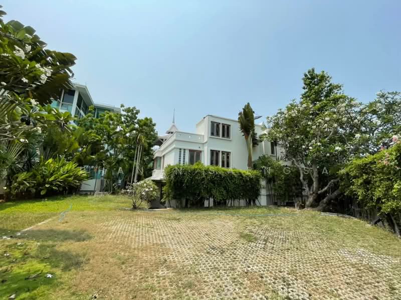 Luxury Beachfront Villa for Rent & Sale - North Pattaya, Next to the Sanctuary of Truth, Chon Buri (Pattaya), Naklua 12, Nong Pru, Bang Lamung (Pattaya), Chon Buri (Pattaya), 5 Bedrooms, 462 sqm, Single Detached House For Rent, by Suphanan Saengsak, 500500469 - DDproperty.com