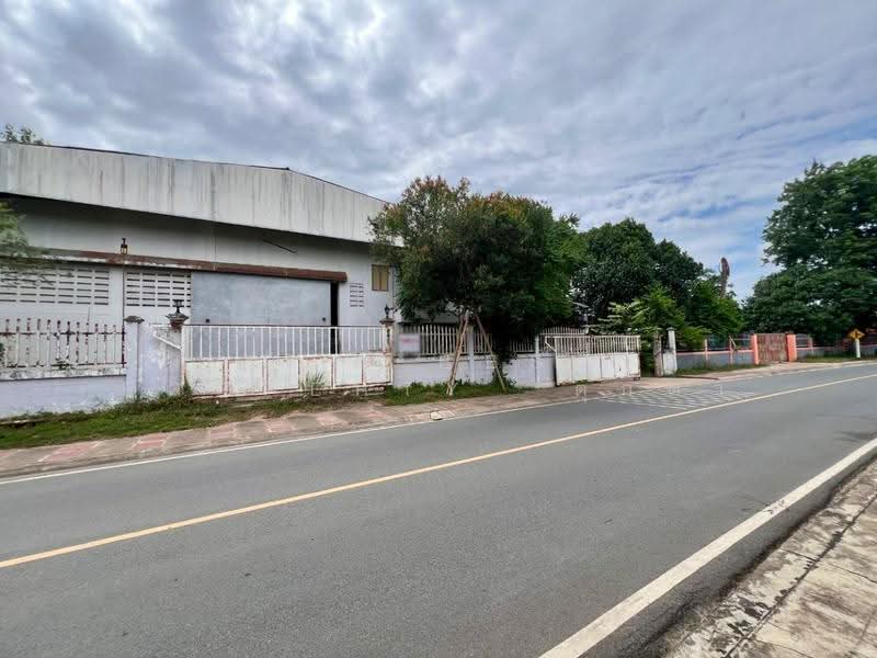โกดังพร้อมที่ดินเกาะจันทร์ ชลบุรี, Chon Buri (Pattaya), Tha Bunmi, Ko Chan, Chon Buri (Pattaya), 2 Bedrooms, 200 sqm, Single Detached House For Sale, by The Best Property ตุ๊กตา, 500500484 - DDproperty.com