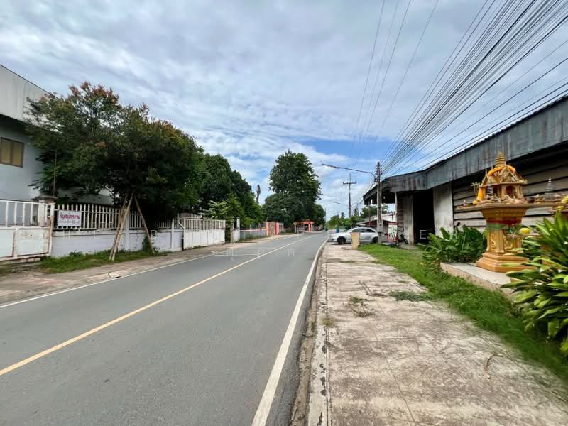 โกดังพร้อมที่ดินเกาะจันทร์ ชลบุรี, Chon Buri (Pattaya), Tha Bunmi, Ko Chan, Chon Buri (Pattaya), 2 Bedrooms, 200 sqm, Single Detached House For Sale, by The Best Property ตุ๊กตา, 500500484 - DDproperty.com