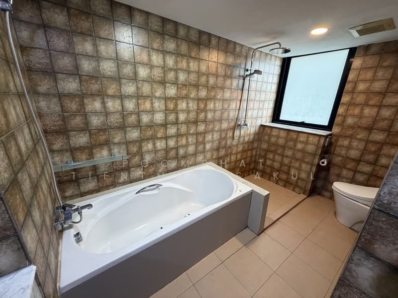 President Park Sukhumvit 24, Bangkok, 99 Sukhumvit 24 Alley, Khlongtoei Nua, Watthana, Bangkok, 3 Bedrooms, 223 sqm, Condo For Sale, by Poomphat Tienthongsakul, 500500542 - DDproperty.com