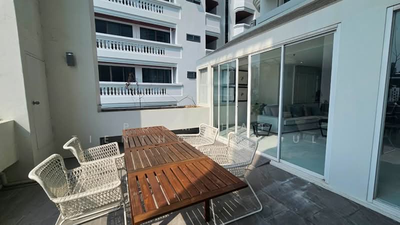 Crystal Garden, Bangkok, 217 Sukhumvit 4 Alley, Khlong Toei, Bangkok, 2 Bedrooms, 220 sqm, Condo For Sale, by Poomphat Tienthongsakul, 500500545 - DDproperty.com