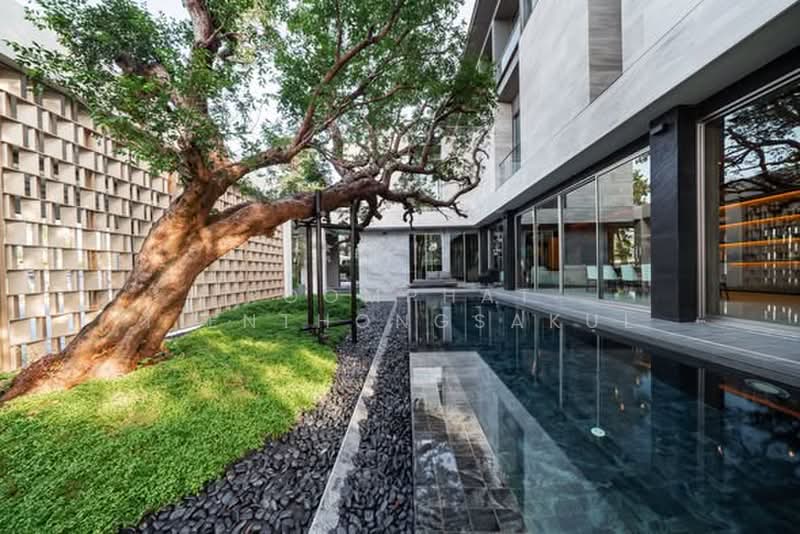 Nirvana Collection Krungthep Kreetha, Bangkok, Soi Srinakarin - Romklao, Saphan Sung, Bangkok, 6 Bedrooms, 1,000 sqm, Single Detached House For Sale, by Poomphat Tienthongsakul, 500500555 - DDproperty.com