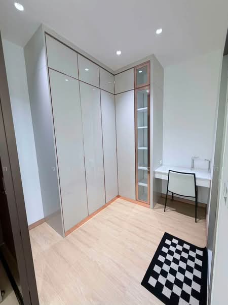 B-Square Rama 9 - Mengjai, Bangkok, Soi Sahakanpramoon, Wang Thonglang, Bangkok, 4 Bedrooms, 500 sqm, Townhouse For Rent, by กฤตวรรณ ทะลอมคำ, 500500579 - DDproperty.com