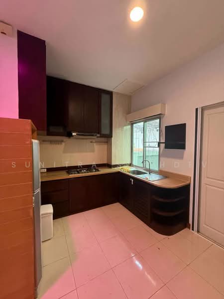 Baan Klang Muang Luzern Sukhumvit : บ้านกลางเมือง ลูเซิร์น สุขุมวิท (อ่อนนุช 46), กรุงเทพ, ถนนสุขุมวิท 77, สวนหลวง, สวนหลวง, กรุงเทพ, 160 ตร.ม., ทาวน์เฮ้าส์ ให้เช่า, โดย Sunitra Sachdev, 500500599 - DDproperty.com
