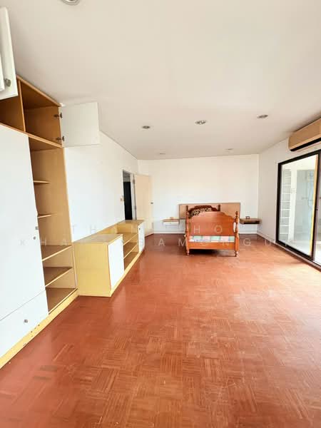 Country Complex Bangna, Bangkok, Sanpawut Road, Bang Na, Bangkok, 2 Bedrooms, 170 sqm, Condo For Rent, by Thanachot Khantigamongun, 500500620 - DDproperty.com