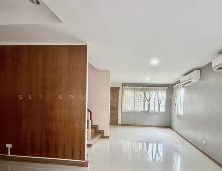undefined, Bangkok, Saen Sab, Min Buri, Bangkok, 4 Bedrooms, 325 sqm, Single Detached House For Sale, by Settawut Leenavong, 500500652 - DDproperty.com