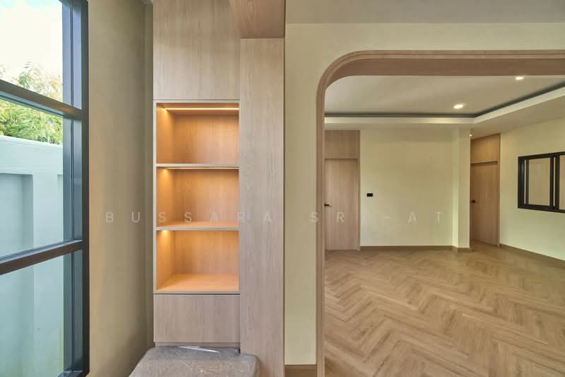 undefined, Bangkok, Lat Phrao, Bangkok, 4 Bedrooms, 200 sqm, Single Detached House For Rent, by Bussara Sri-At, 500500667 - DDproperty.com