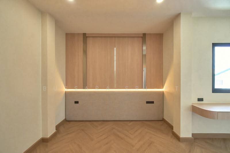 undefined, Bangkok, Lat Phrao, Bangkok, 4 Bedrooms, 200 sqm, Single Detached House For Rent, by Bussara Sri-At, 500500667 - DDproperty.com