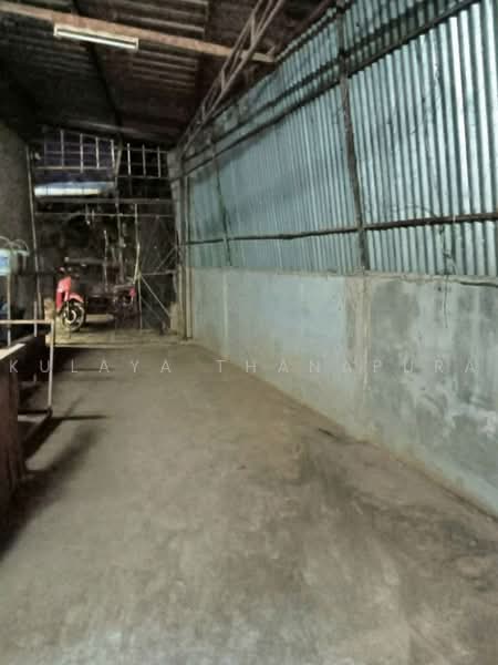 บ้าน 2 ชั้น ซอยบรรจงอุทิศ ต.บ้านจั่น อ.เมืองอุดรธานี : 2-Story House, Soi Banchong Uthit, Ban Chan, อุดรธานี, ซ.บรรจงอุทิศ, บ้านจั่น, เมืองอุดรธานี, อุดรธานี, 140 ตร.ม., บ้านเดี่ยว ขาย, โดย Kulaya Thanapura, 500500677 - DDproperty.com