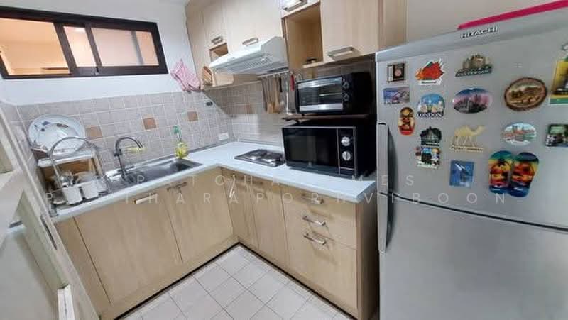 Lumpini Ville Phahol-Suthisarn, Bangkok, 23 Inthamara 2 Alley, Samsen Nai, Phaya Thai, Bangkok, 2 Bedrooms, 68 sqm, Condo For Rent, by Patcharames Pattharapornviboon, 500500687 - DDproperty.com