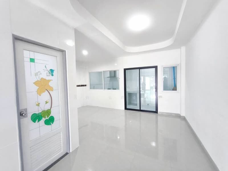 ให้เช่าทาวน์โฮม ม.พฤกษชาติ4 ซอยหมอย้อย ศรีราชา, Chon Buri (Pattaya), Surasak, Si Racha, Chon Buri (Pattaya), 3 Bedrooms, 85 sqm, Townhouse For Rent, by Dusit Saengfa, 500500699 - DDproperty.com
