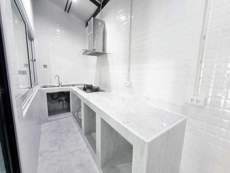 ให้เช่าทาวน์โฮม ม.พฤกษชาติ4 ซอยหมอย้อย ศรีราชา, Chon Buri (Pattaya), Surasak, Si Racha, Chon Buri (Pattaya), 3 Bedrooms, 85 sqm, Townhouse For Rent, by Dusit Saengfa, 500500699 - DDproperty.com