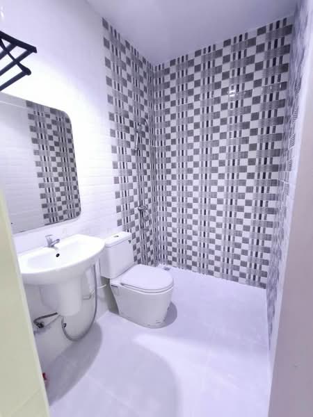 ให้เช่าทาวน์โฮม ม.พฤกษชาติ4 ซอยหมอย้อย ศรีราชา, Chon Buri (Pattaya), Surasak, Si Racha, Chon Buri (Pattaya), 3 Bedrooms, 85 sqm, Townhouse For Rent, by Dusit Saengfa, 500500699 - DDproperty.com