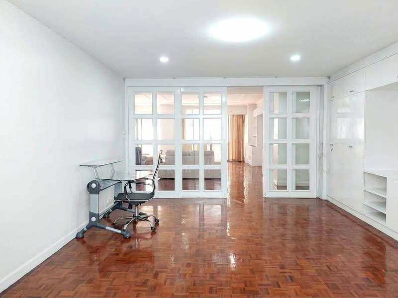 Regency Court condominium, Bangkok, 1 Khlong Toei District, Khlong Toei District, Bangkok, Khlong Toei, Bangkok, 4 Bedrooms, 360 sqm, Condo For Rent, by Bussara Sri-At, 500500761 - DDproperty.com