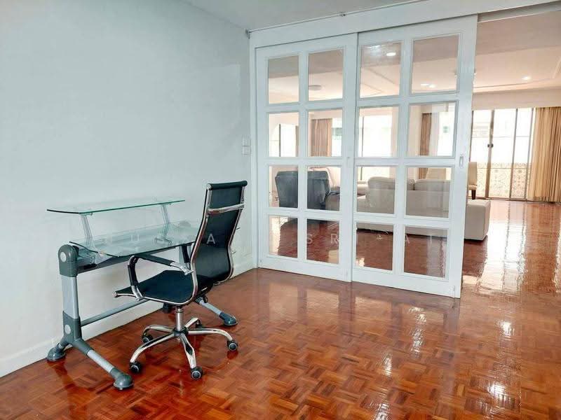 Regency Court condominium, Bangkok, 1 Khlong Toei District, Khlong Toei District, Bangkok, Khlong Toei, Bangkok, 4 Bedrooms, 360 sqm, Condo For Rent, by Bussara Sri-At, 500500761 - DDproperty.com