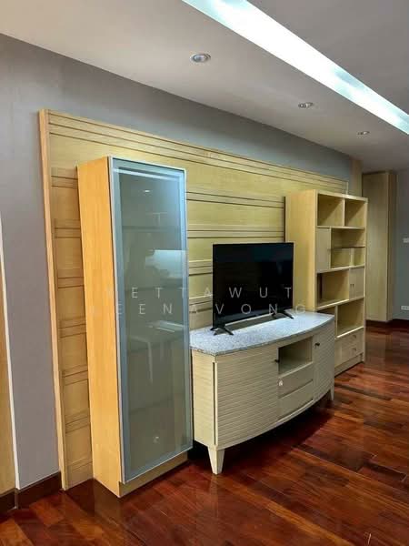 Baan Suanpetch, Bangkok, 18 Soi Sukhumvit 39, Khlong Tan Nua, Watthana, Bangkok, 2 Bedrooms, 131 sqm, Condo For Rent, by Settawut Leenavong, 500500778 - DDproperty.com